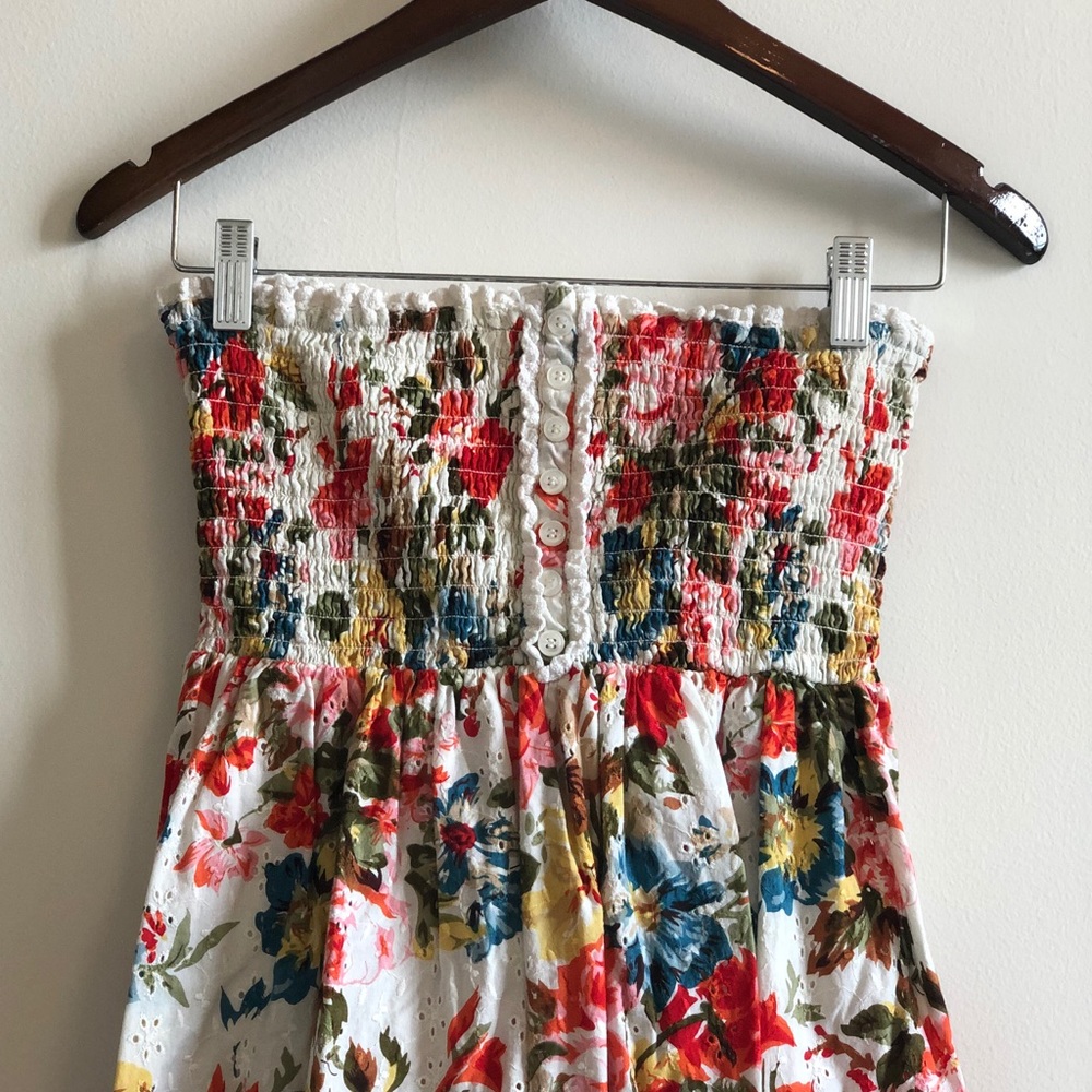 Beautiful 💐 Floral strapless dress